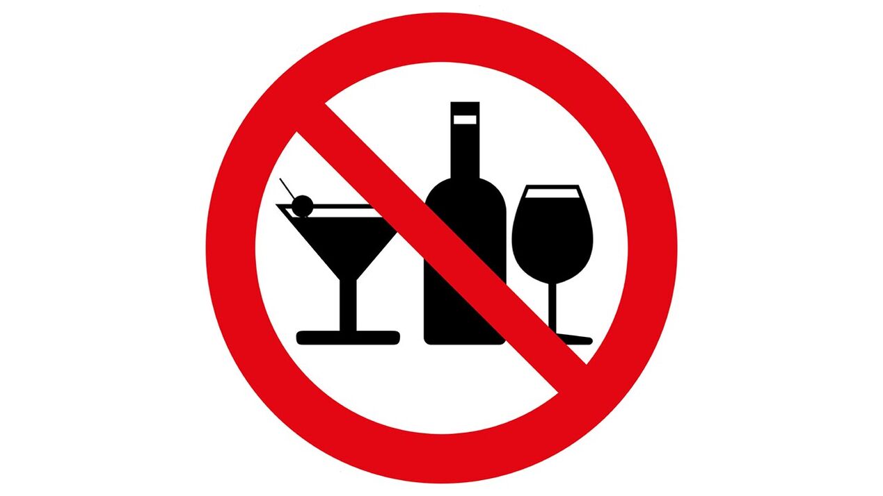 The consumption of alcoholic beverages is prohibited on the Dukan diet